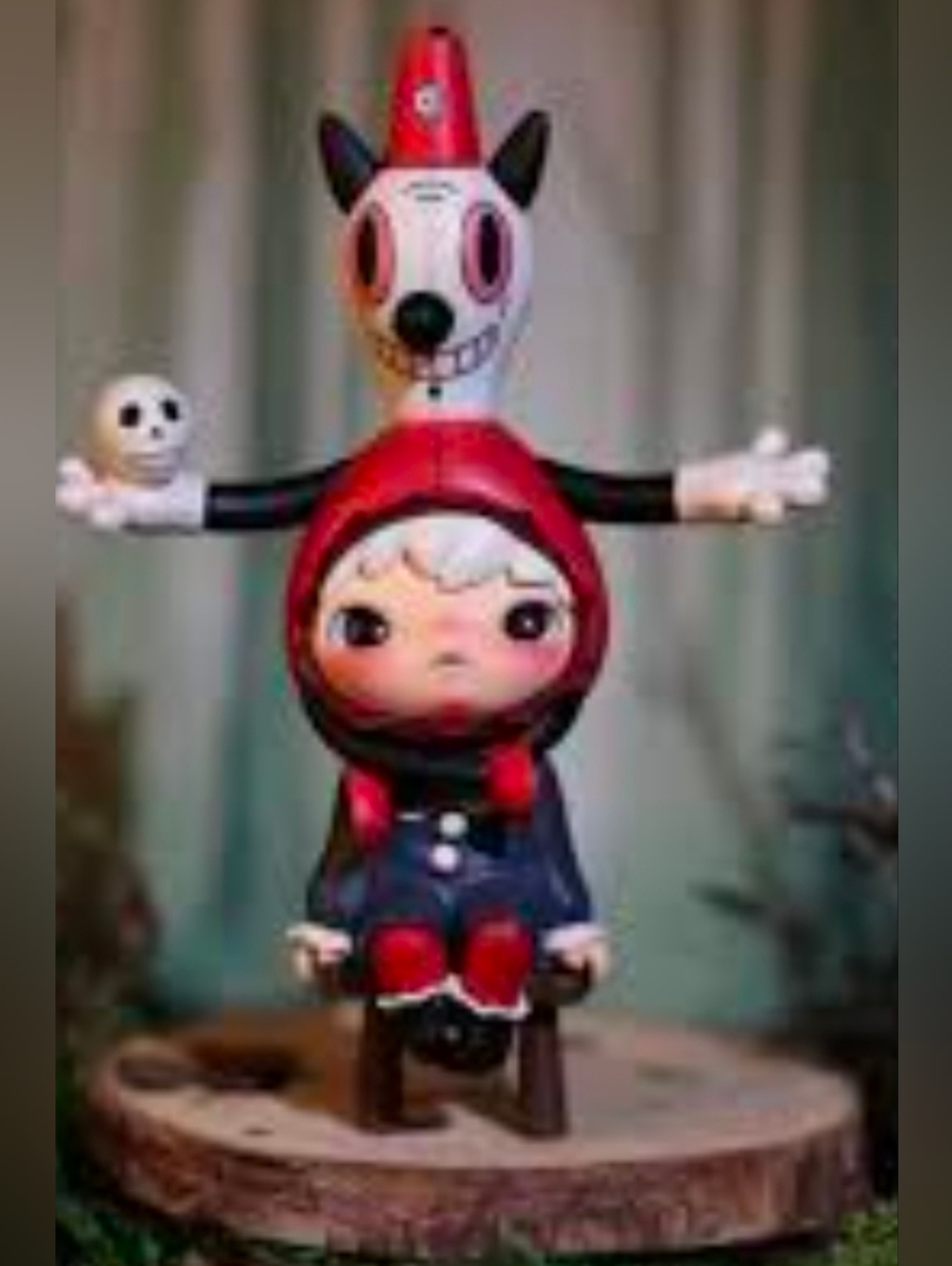 Popmart Hirono & Baseman Collab Hangcard.